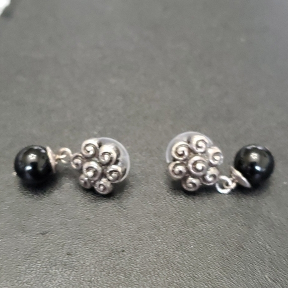 **Final Sale** Sterling silver black stone earrings - Picture 3 of 7